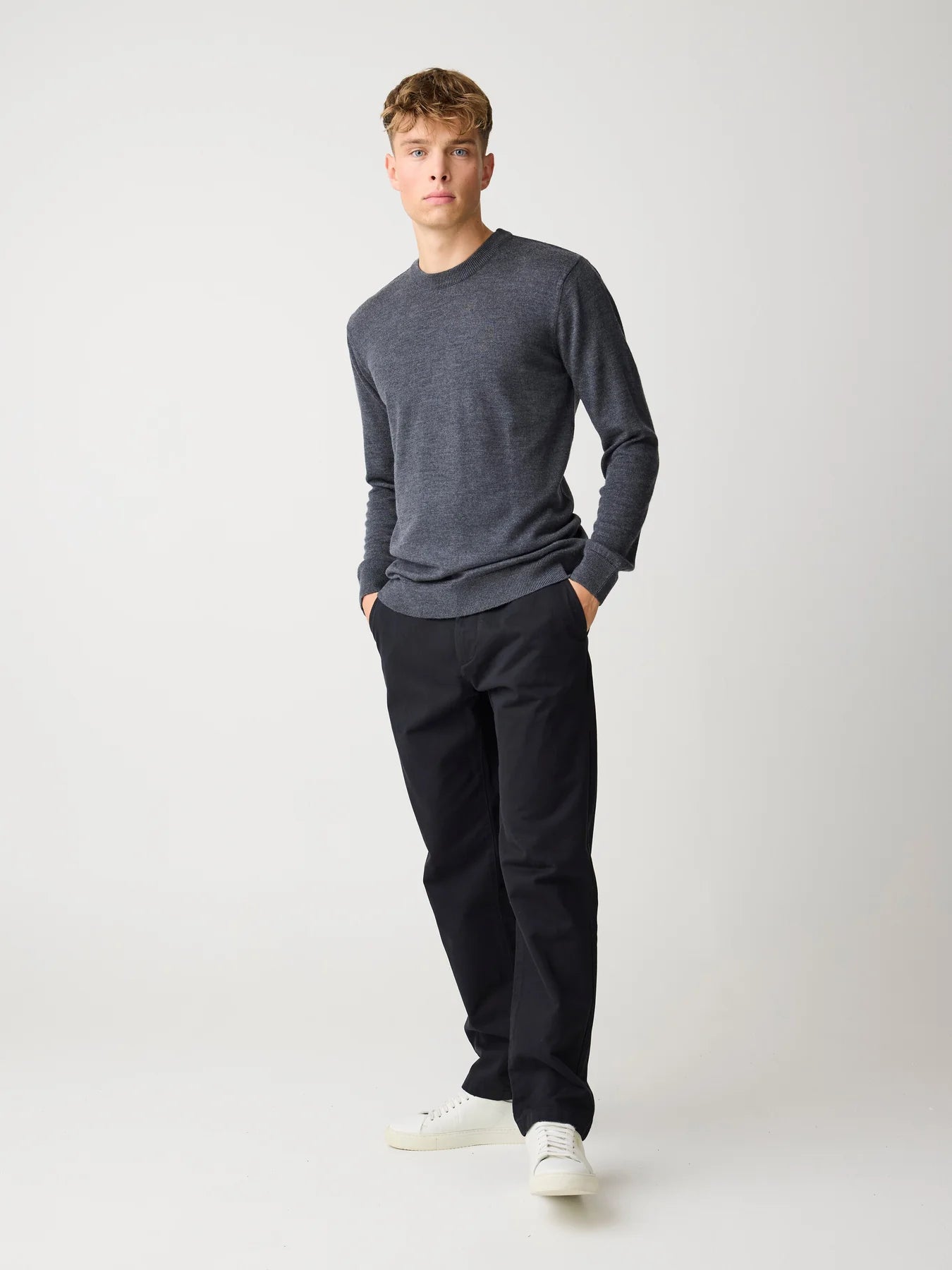 Regular Knit Crew Neck Made Of Merino Wool