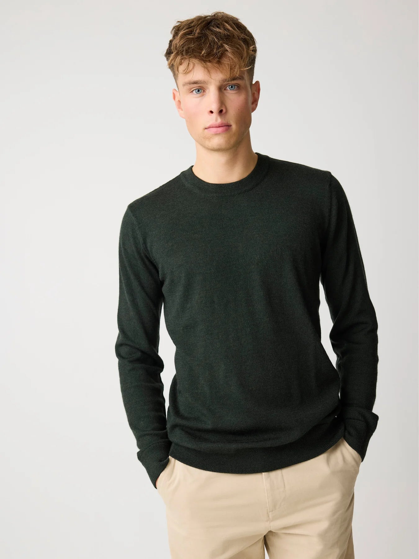 Regular Knit Crew Neck Made Of Merino Wool