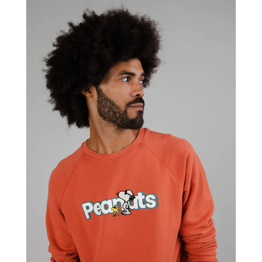 Men s Brava Fabrics SNOOPY WOODSTOCK EMBROIDERED SWEATSHIRT