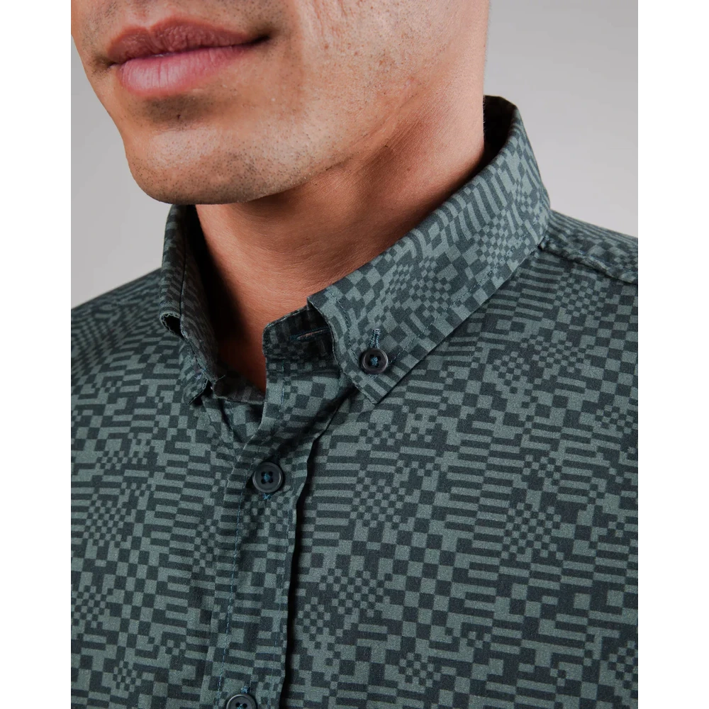 Load image into Gallery viewer, Brava Fabrics Pixel Regular Shirt Green
