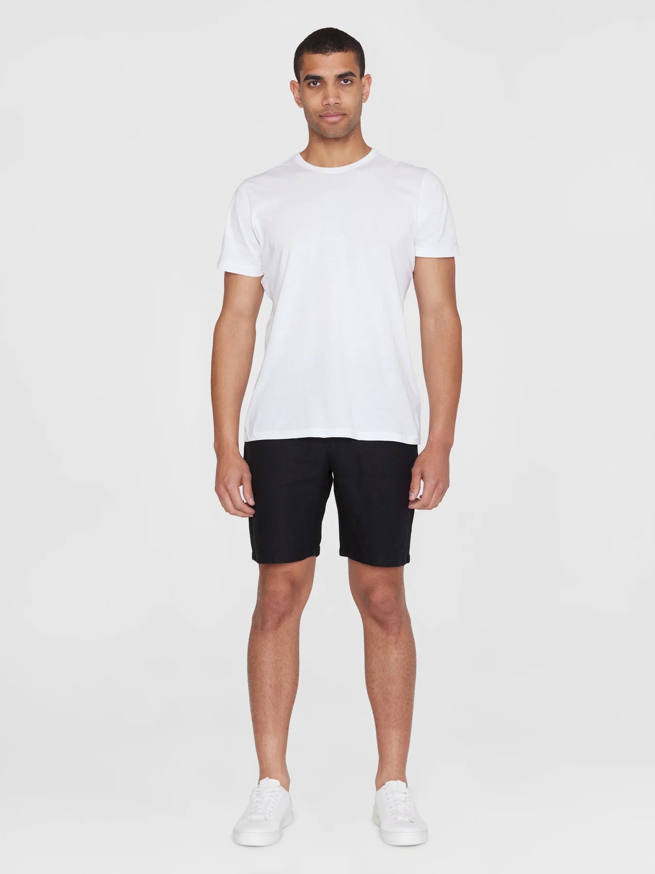 Chuck Regular Shorts Made Of Organic Linen