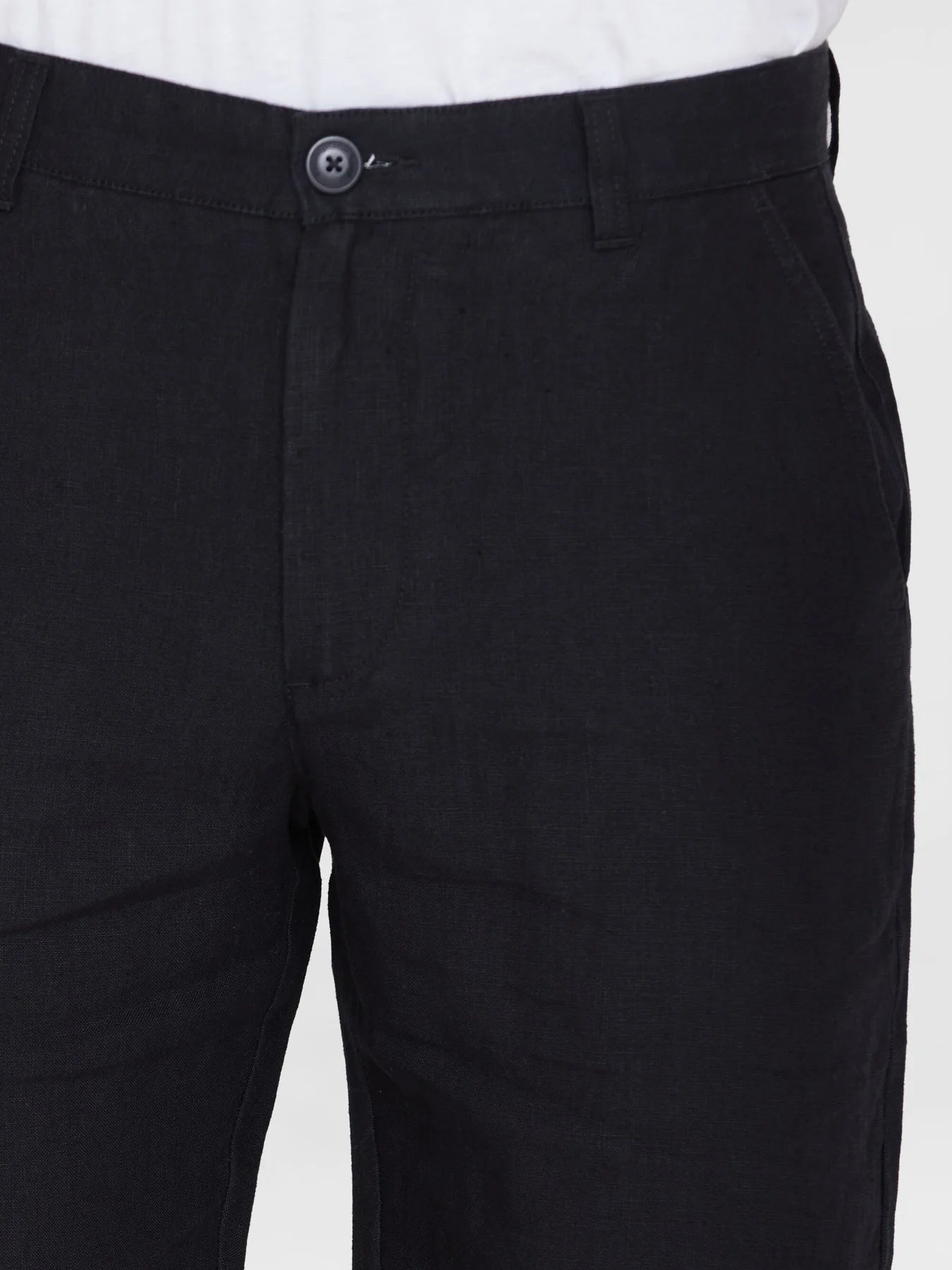 Chuck Regular Shorts Made Of Organic Linen