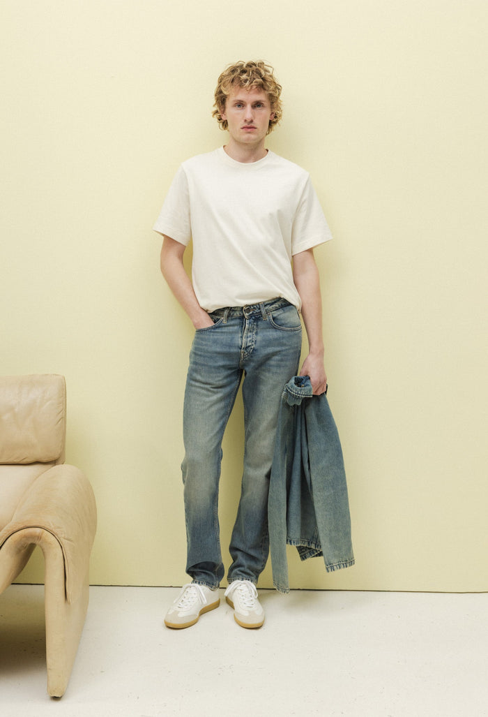 Earth vintage