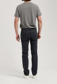Medium black