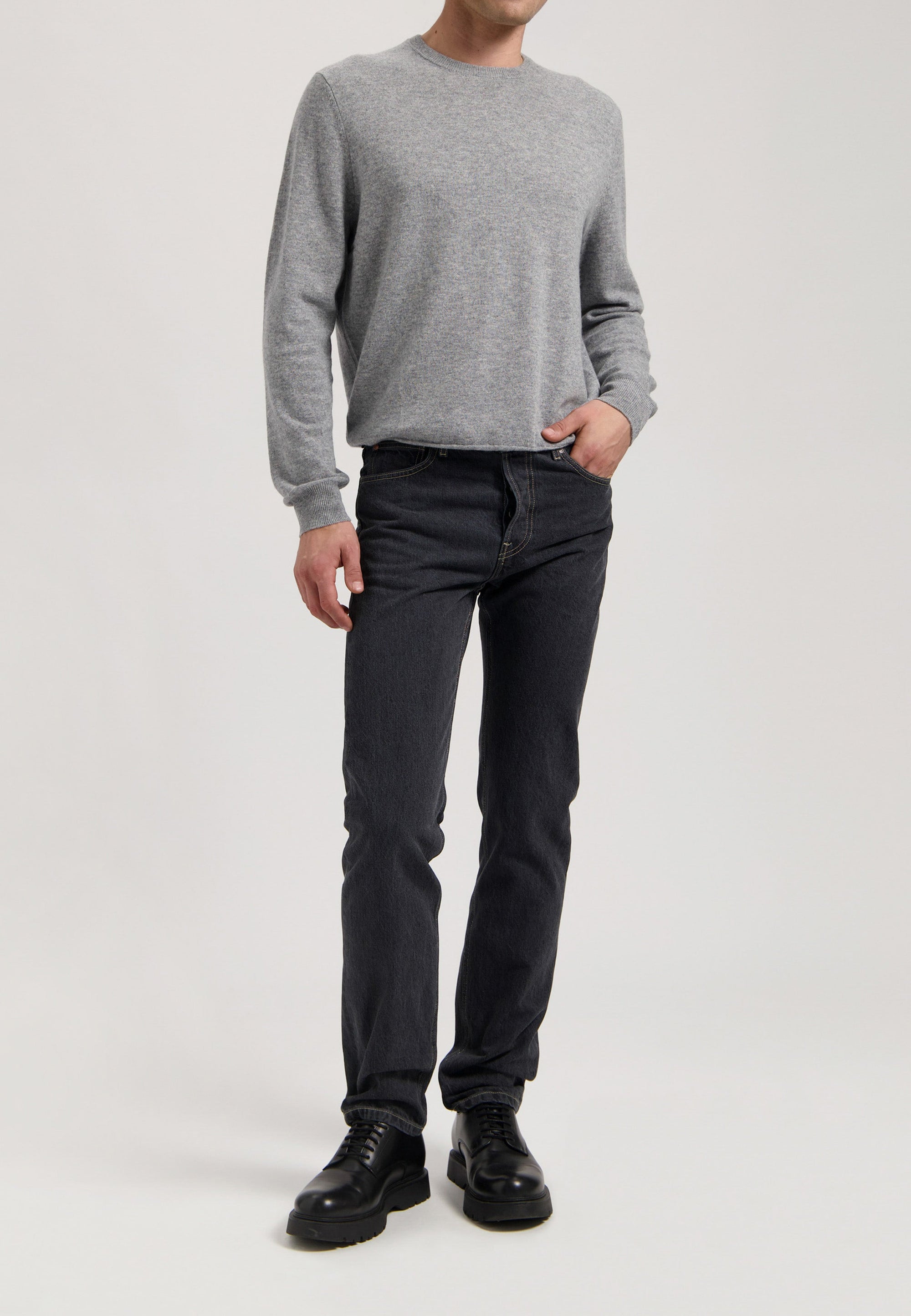 Medium black