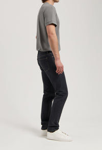 Medium black