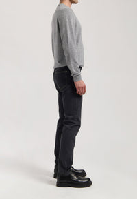 Medium black
