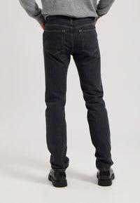 Medium black