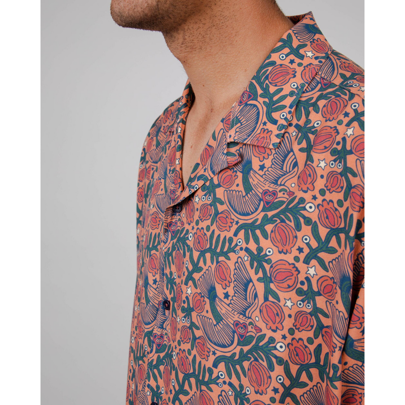 Load image into Gallery viewer, Brava Passerine Aloha Shirt Coiro
